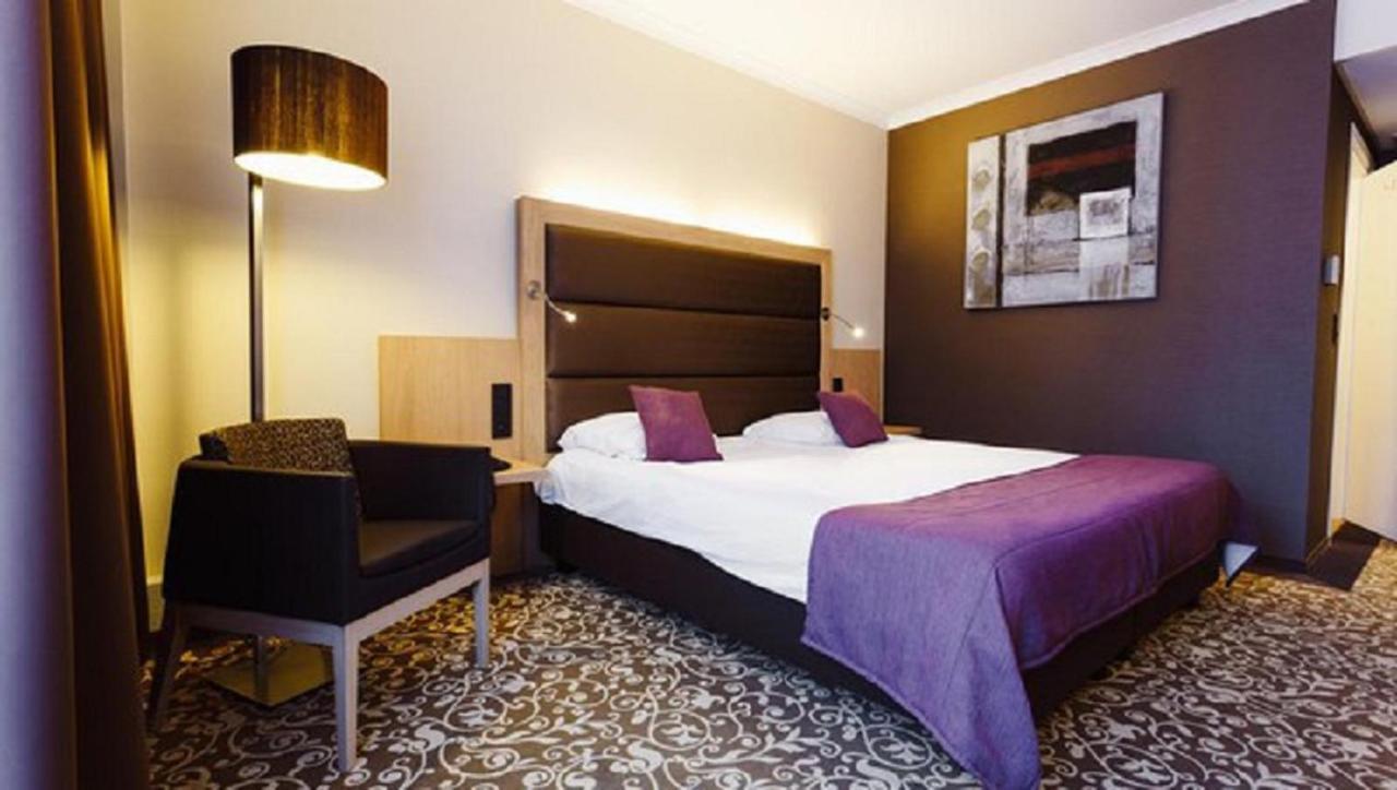 Hotel Restaurant Van Der Valk Nivelles-Sud Exterior photo